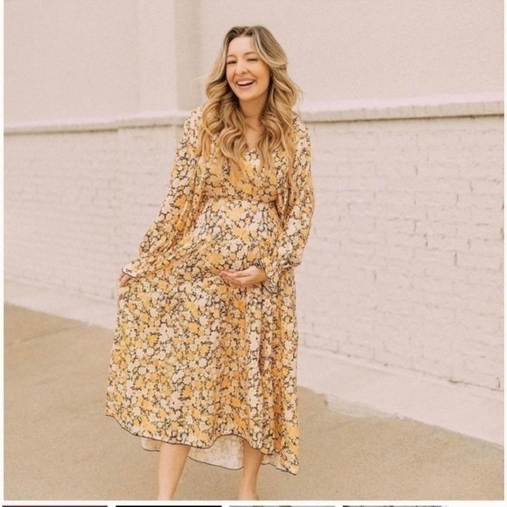 Mazik FLORAL YELLOW DRESS size large
Long sleeve